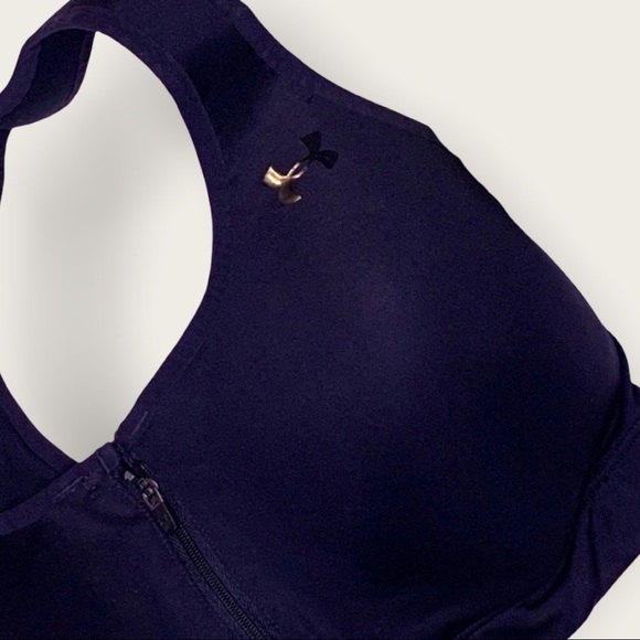 Under Armour (38D) Sports Bra Zip front closure lightly padded cups & straps - Picture 5 of 8